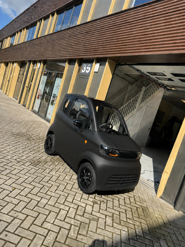 Voltino XS matzwart rijbewijsvrije scootmobiel