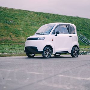 luxe elektrische citycar met airco en leren interieur
